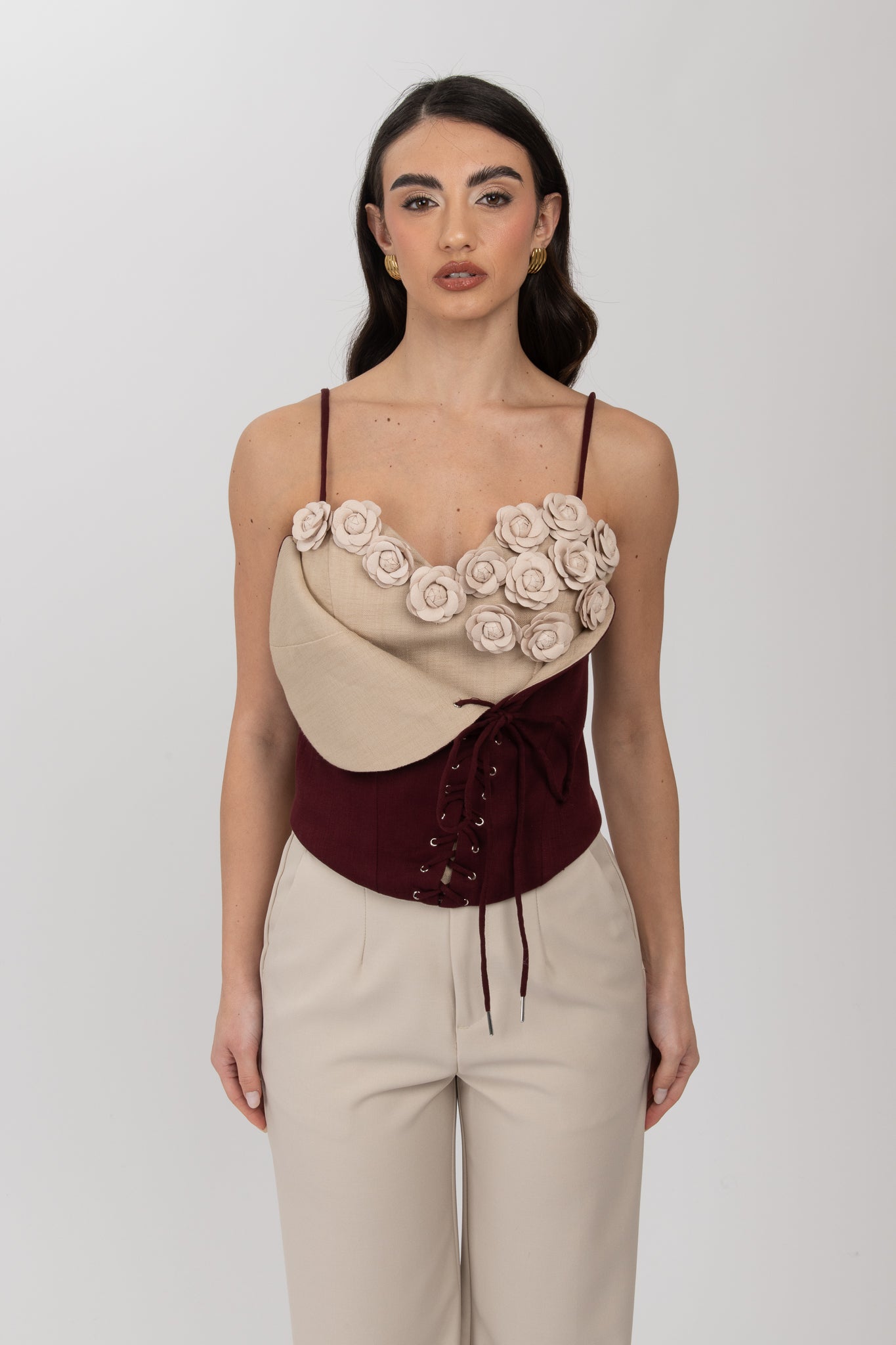 Corpetto ‘FIORI E STRINGHE’ Bordeaux