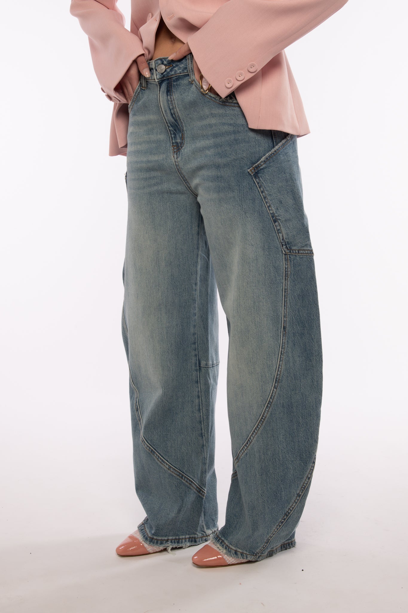 Jeans ‘BARREL’ con tasconi laterali