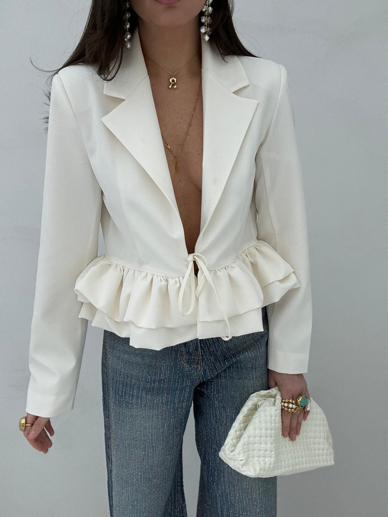 Blazer crop con rouches By Lumina Panna