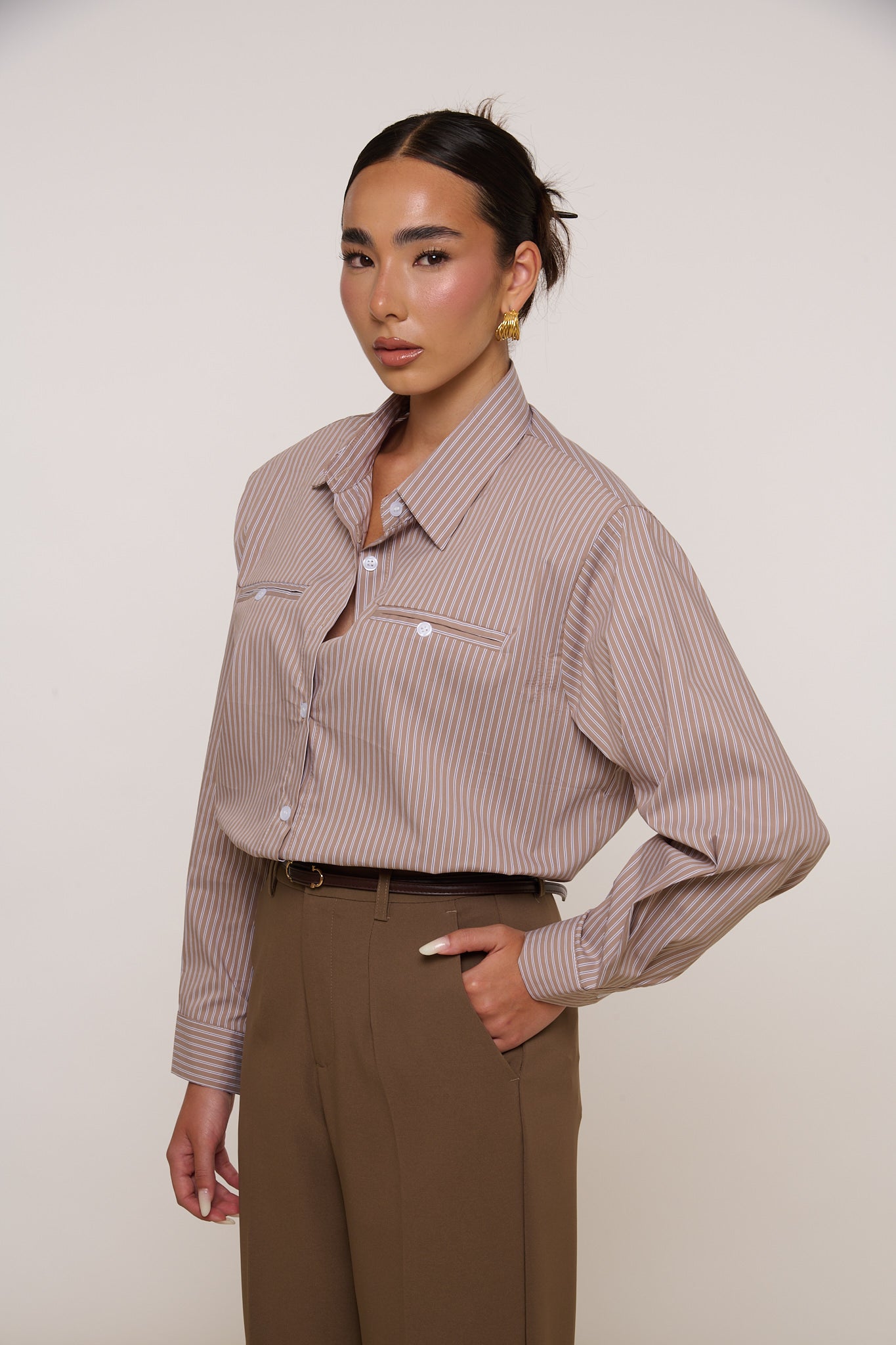 Camicia ‘MAXI SPALLINA A RIGHE’ Fango