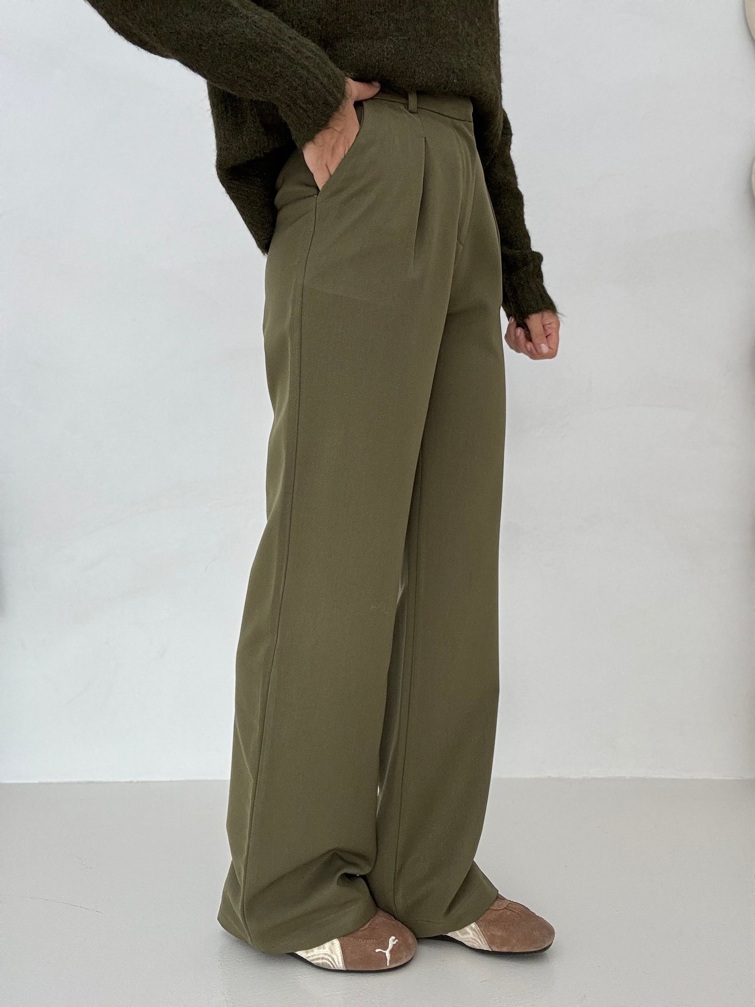 Pantalone con pence Verde Militare