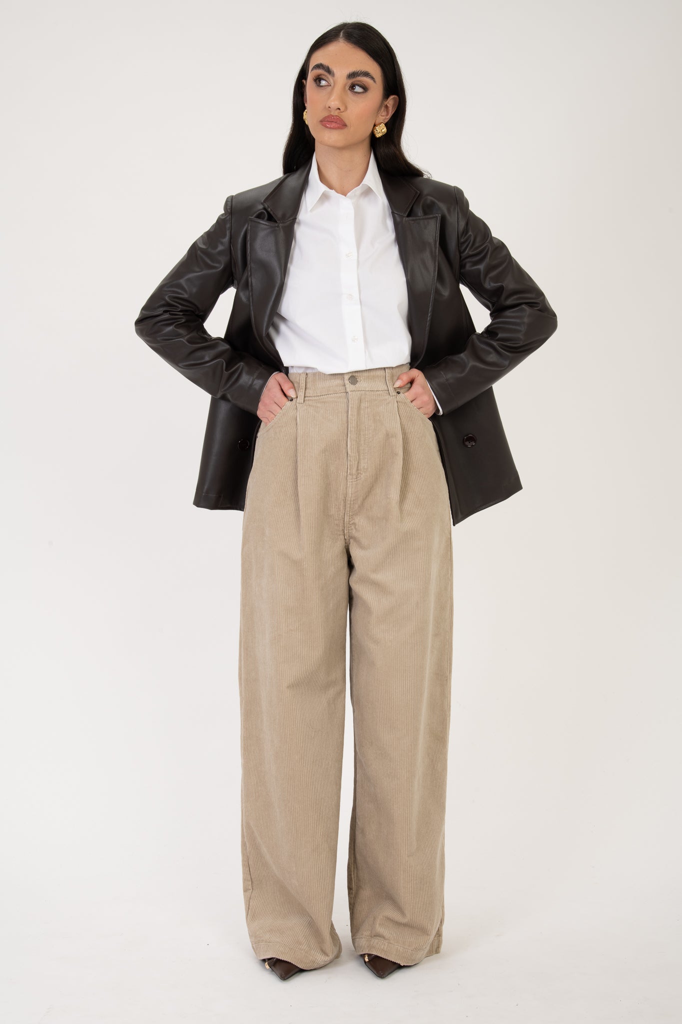 Pantalone ‘VELLUTO A COSTE CON ELASTICO SUL RETRO’ Beige