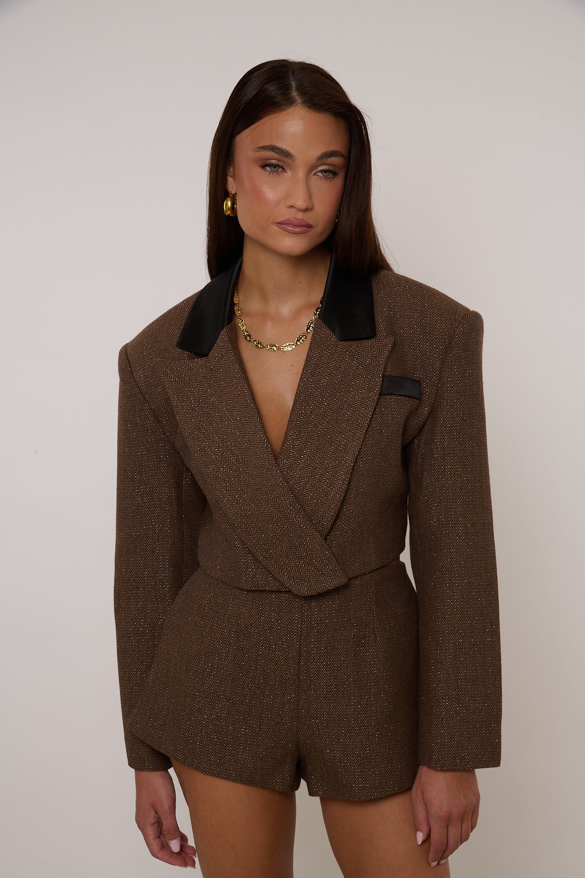 Coordinato ‘SPIGATO’ con inserti in raso  Camel