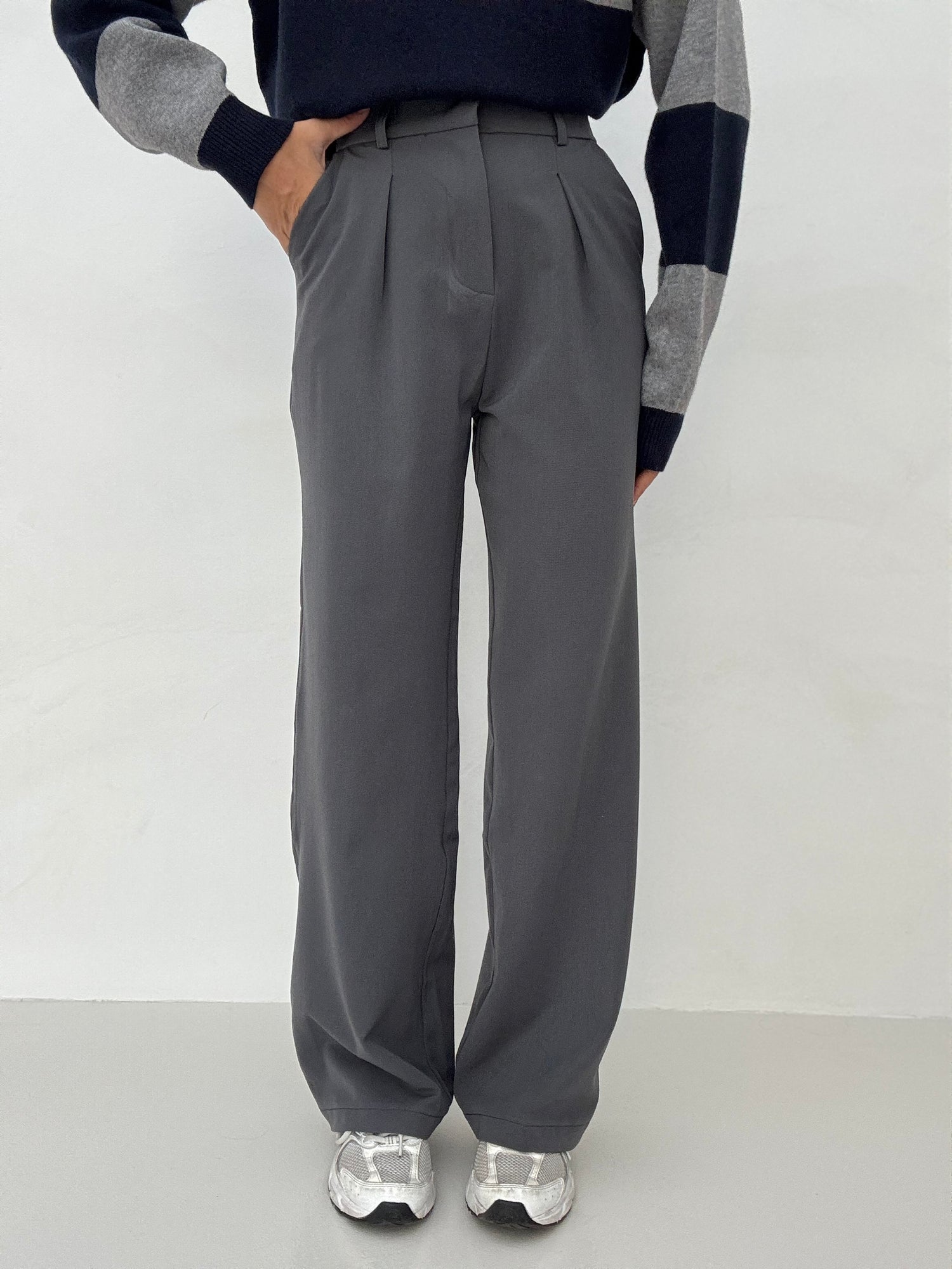 Pantalone con pence Grigio