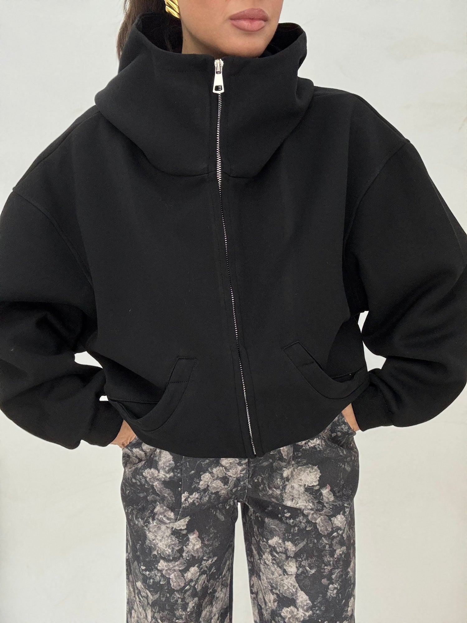 Felpa ‘ZIP COLLO ALTO’ 30%COTONE Nera