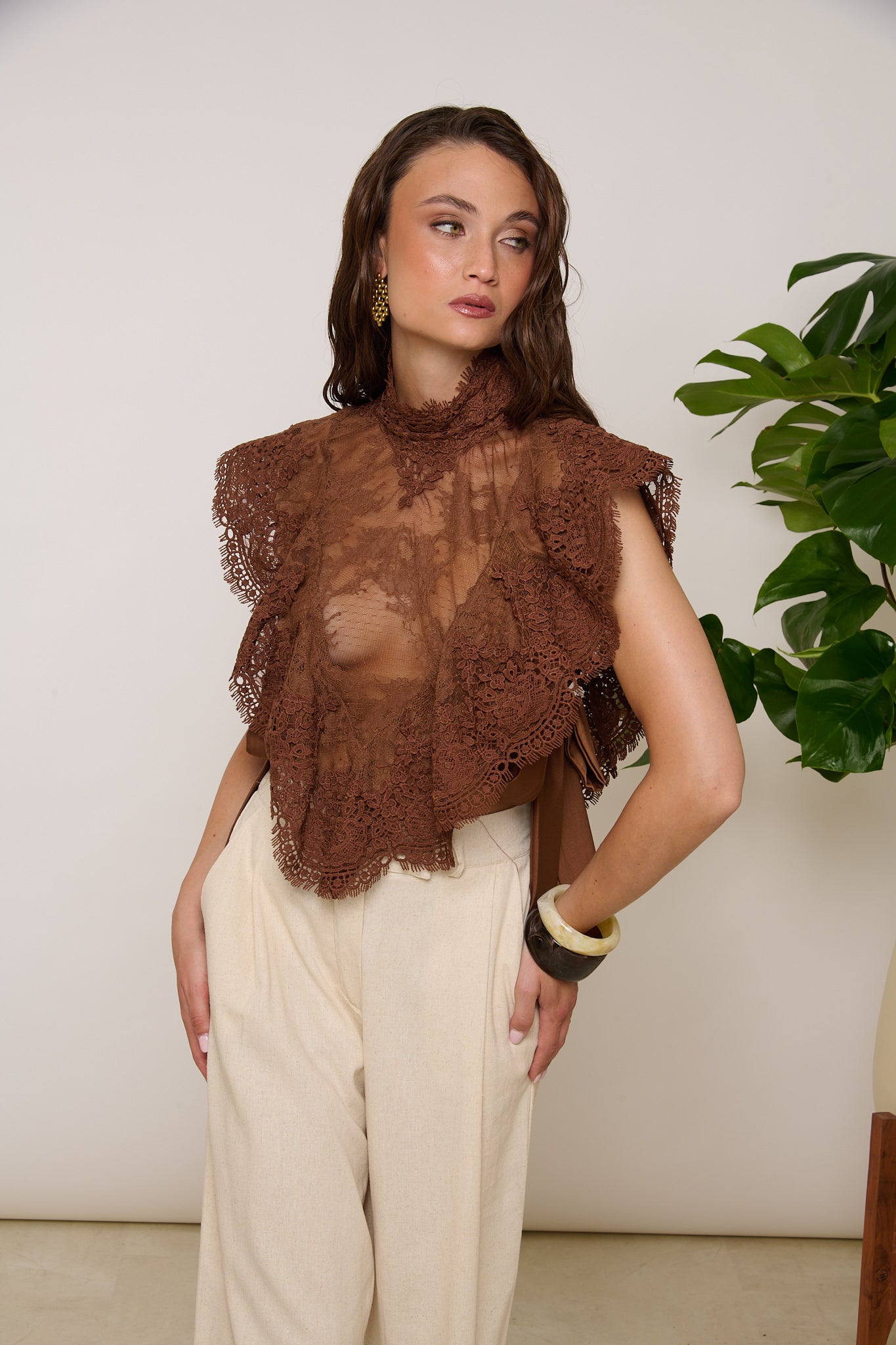 Blusa ‘CROP’ in Pizzo Cacao