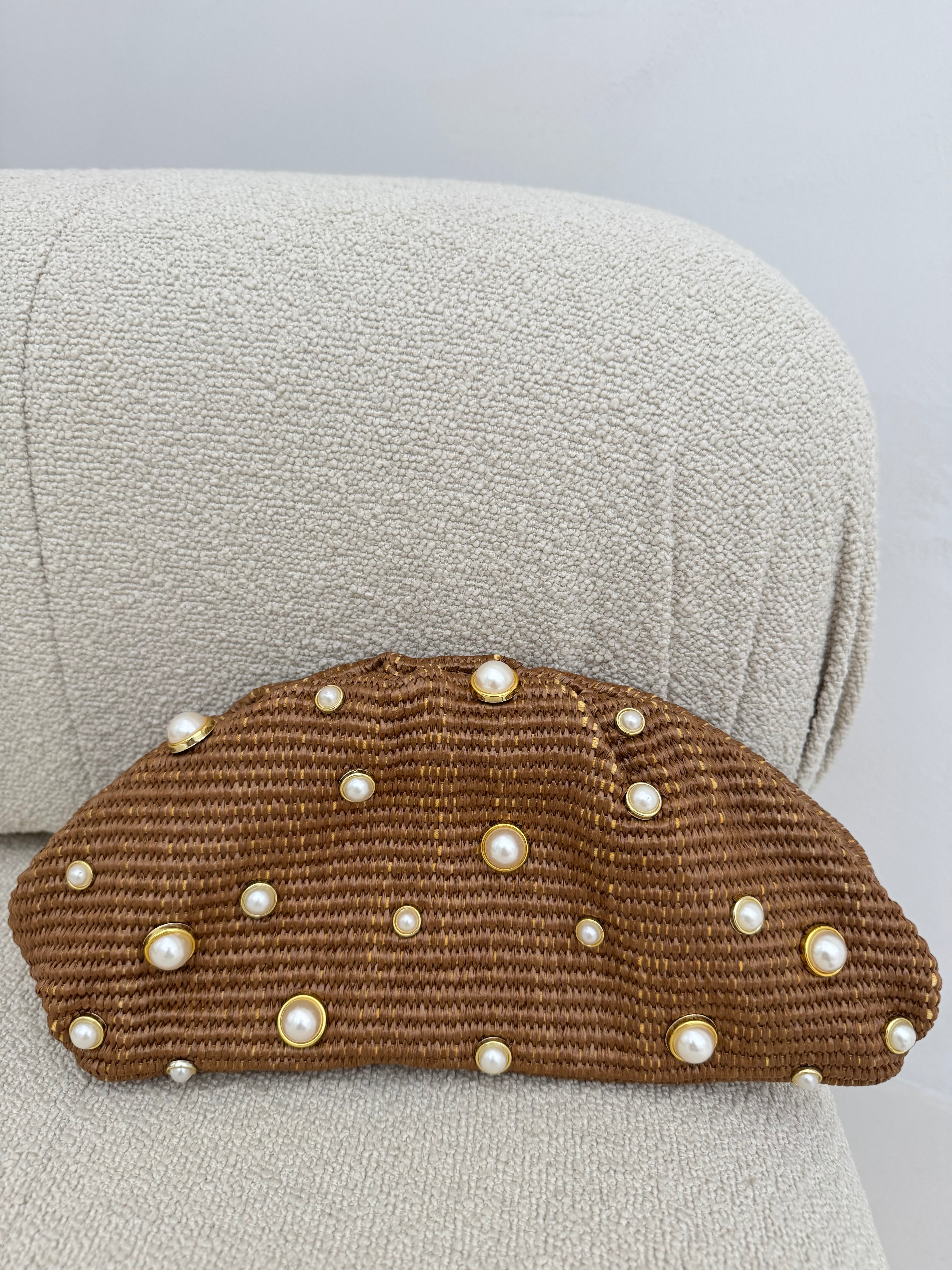 Pochette ‘RAFIA E BORCHIE’ Camel